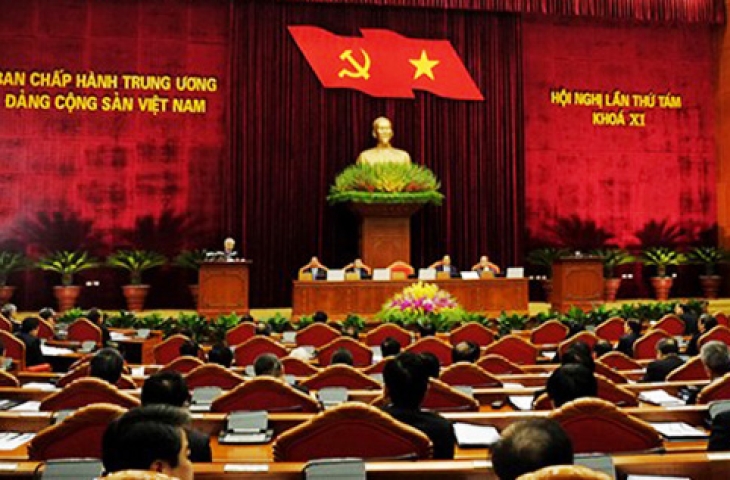 Tái cơ cấu nền kinh tế, chuyển đổi mô hình tăng trưởng