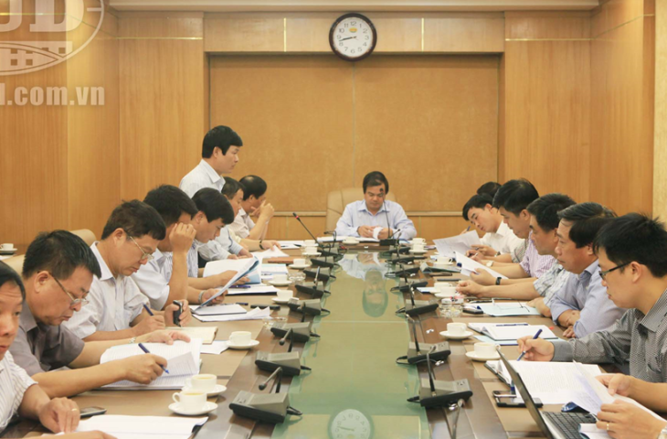 Lãnh đạo Tổng công ty làm việc với Công ty HUDS về tình hình thực hiện nhiệm vụ 6 tháng đầu năm và phương hướng nhiệm vụ 6 tháng cuối năm 2013