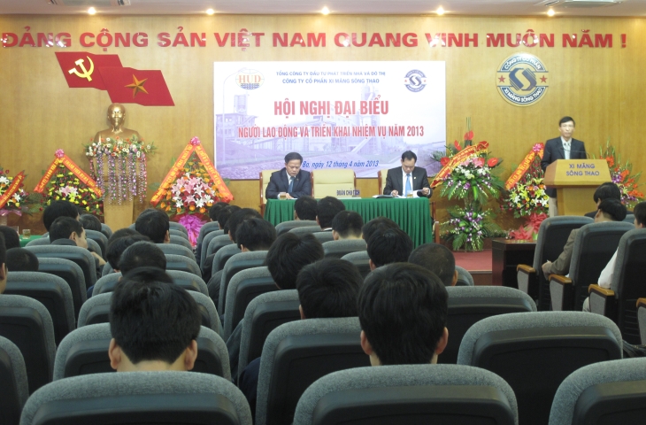 Công ty cổ phần Xi măng Sông Thao tổ chức: Hội nghị đại biểu người lao động và triển khai nhiệm vụ năm 2013