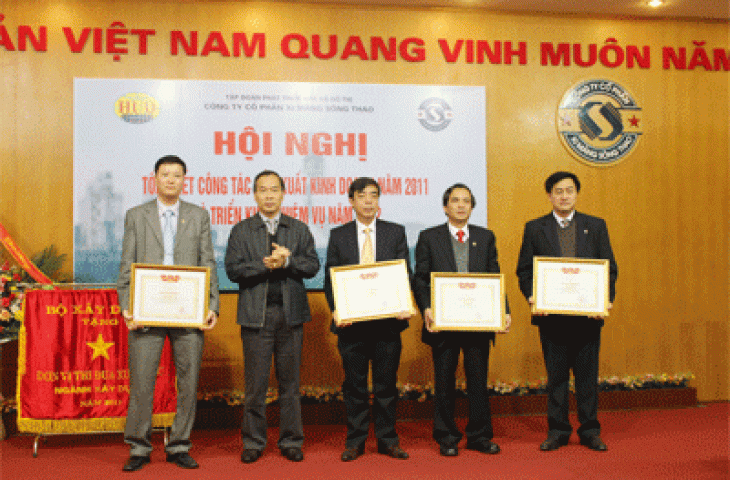 Công ty CP Xi măng Sông Thao: Tổ chức Hội nghị tổng kết năm 2011 và Triển khai nhiệm vụ SXKD năm 2012 