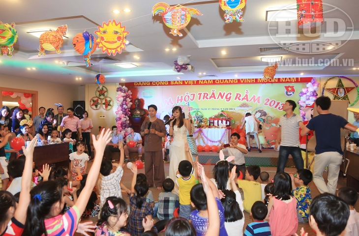 Công đoàn, Đoàn Thanh niên khối cơ quan Tổng công ty HUD tổ chức “Đêm Hội Trăng rằm 2013”