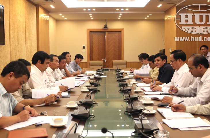 Thường trực Đảng uỷ Khối DNTU làm việc với Ban Thường vụ Đảng uỷ Tập đoàn HUD về tình hình lãnh đạo thực hiện nhiệm vụ năm 2012 của Tập đoàn