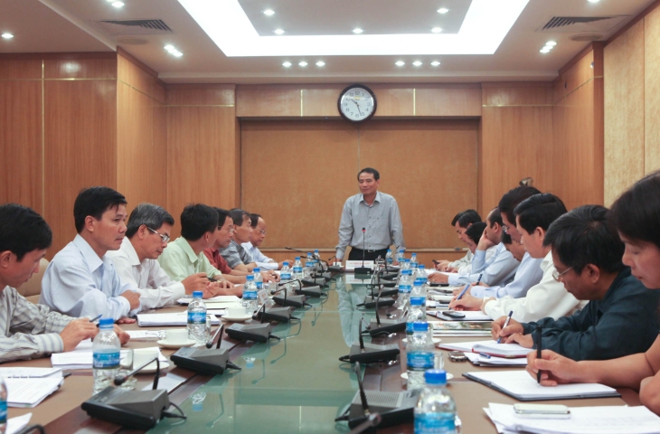 Đảng uỷ Khối Doanh nghiệp Trung ương làm việc với Ban Thường vụ Đảng uỷ Tập đoàn về tình hình lãnh đạo thực hiện nhiệm vụ năm 2011 của Tập đoàn