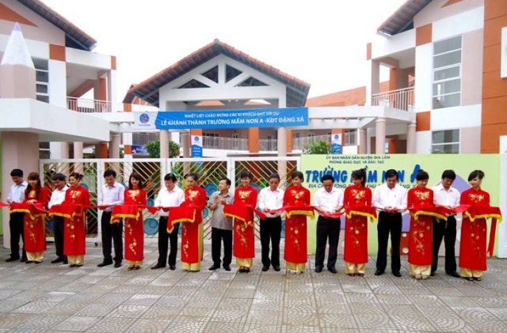 Bộ trưởng Trịnh Đình Dũng phát lệnh động thổ dự án đầu tư xây dựng 1500 căn hộ cho người thu nhập thấp tại Khu đô thị Đặng Xá