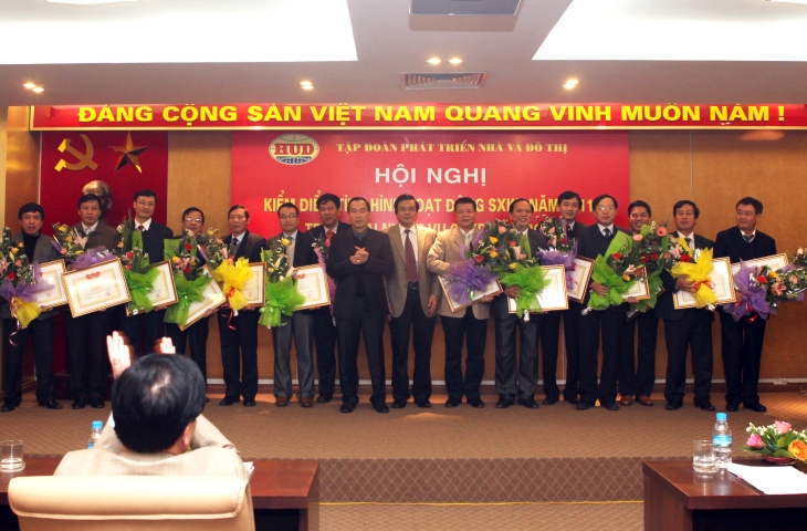 Tập đoàn HUD tổng kết năm 2011, triển khai nhiệm vụ năm 2012 và quán triệt Nghị quyết Hội nghị lần thứ 18 của Đảng bộ Tập đoàn