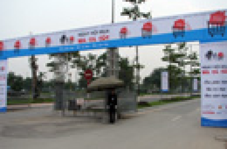 Phát hiện trường hợp bán chênh tại ngày hội nhà giá gốc