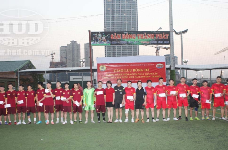 Cơ quan Công đoàn Xây dựng Việt Nam và Công đoàn Cơ quan Tổng công ty HUD giao hữu bóng đá chào mừng các ngày lễ lớn và 60 năm ngày thành lập CĐXDVN