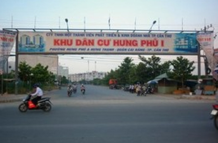 Nhà, đất giá “mềm” vẫn hút khách hàng