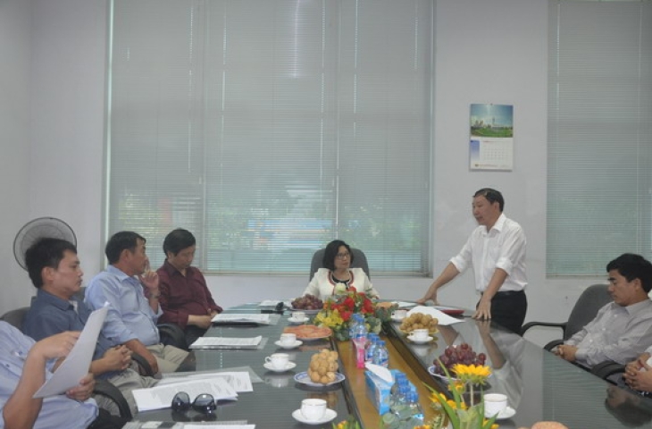 Thứ trưởng Bộ Xây dựng Phan Thị Mỹ Linh thăm và làm việc tại Công ty HUD4