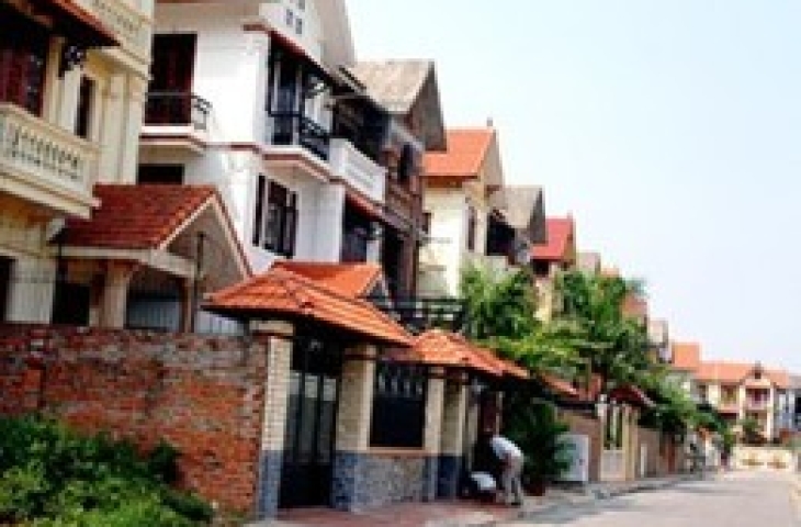 Tại sao tiền chưa chảy vào bất động sản?