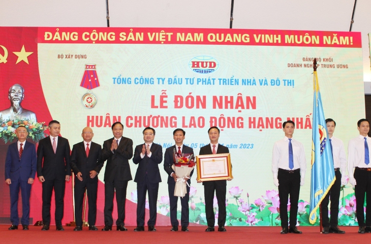 Bài dự thi giải Búa Liềm vàng Khối Doanh nghiệp Trung ương năm 2023 Văn hóa HUD và sứ mệnh "Hiện thực hóa ước mơ về mái ấm cho mỗi gia đình Việt"